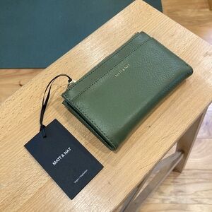 Matt & Nat green (leaf) vegan leather wallet NWT